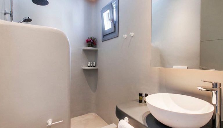 Μπάνιο με Πατητή Τσιμεντοκονία