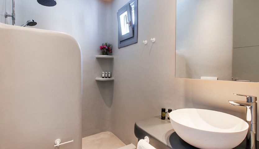 Μπάνιο με Πατητή Τσιμεντοκονία