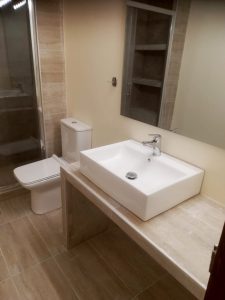 Κατασκευή Πάγκου Μπάνιου